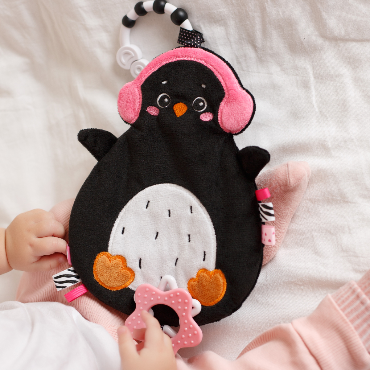 Myakishi Toy (Poon Penguin Hanging Toy)